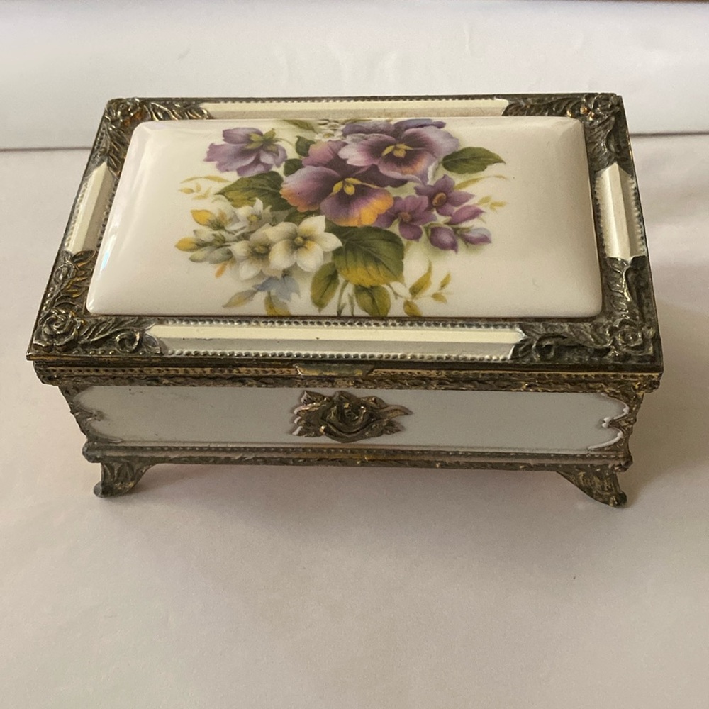 Beautiful Hand Painted Vintage Porcelain Music Box